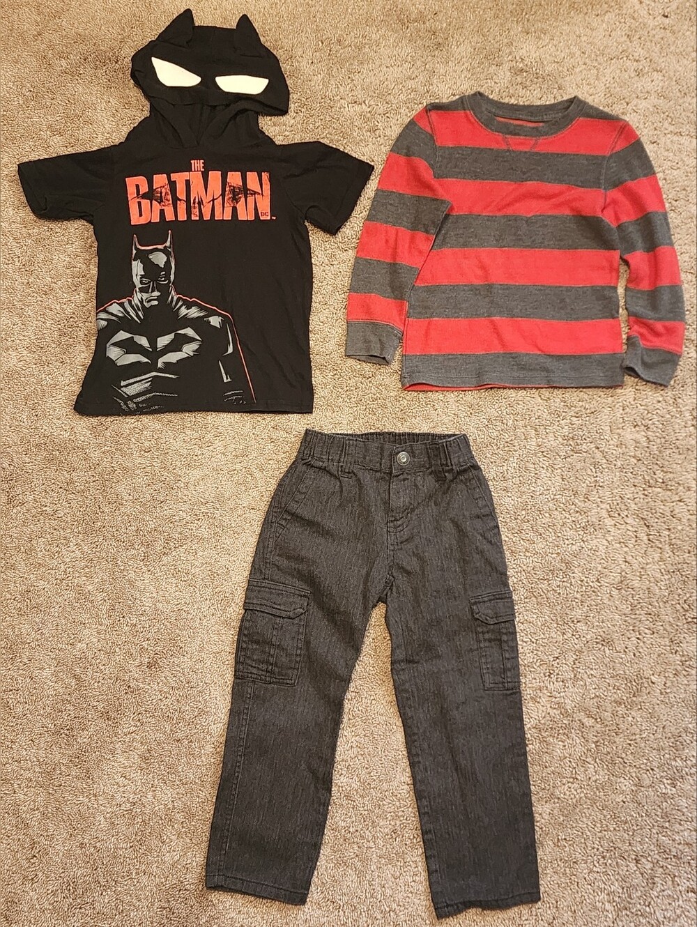 Boys Size 4T Outfit, Batman Shirt w/Hoodie, Cat & Jack Long Sleeve & Pants